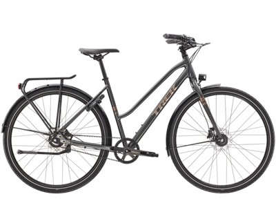 TREK District 4 Equipped Stagger, Lithium Grey