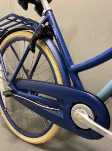 Batavus CNCTD, blauw