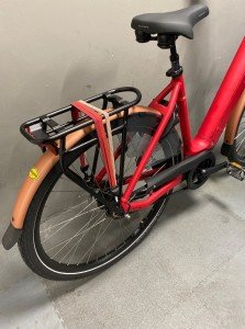 BATAVUS FINEZ E-GO PT EXCLUSIVE D Lageinstap Rood Mat 53cm 2024