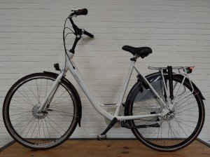 Batavus Wayz Comfort Dames Wit 57cm 2021